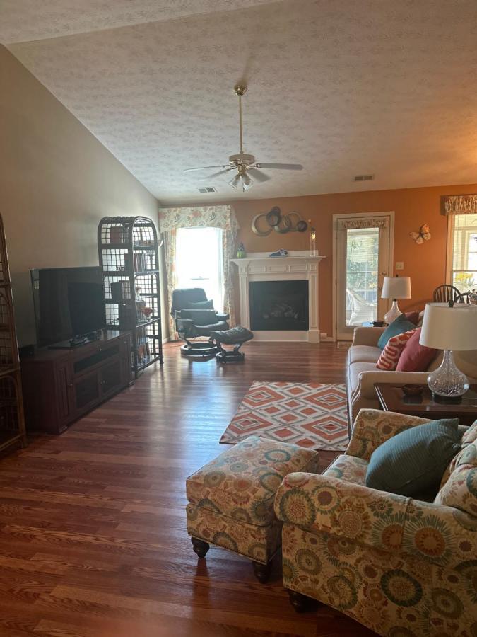 Whitfield Manor * Lexington